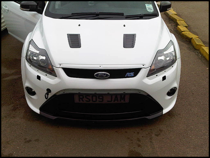 ford-focus-rs-all-that-gleams-5
