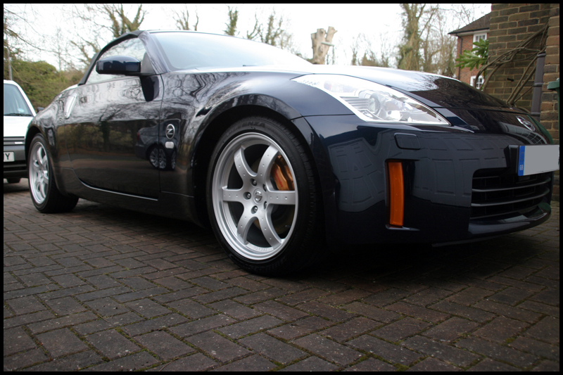 nissan-350z-convertible-car-valeting-surrey-all-that-gleams-11